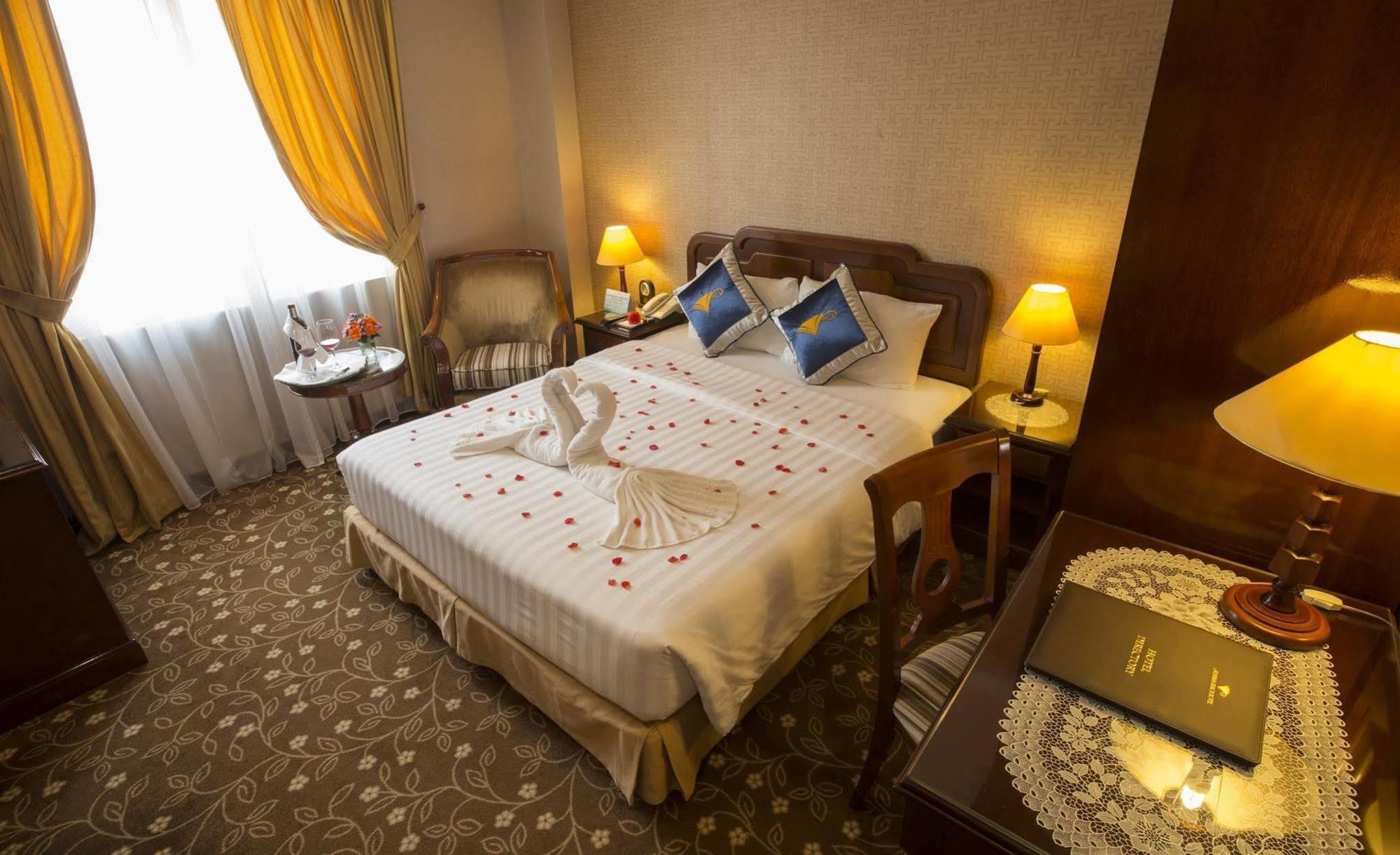 Adamas Hanoi Hotel Exterior photo
